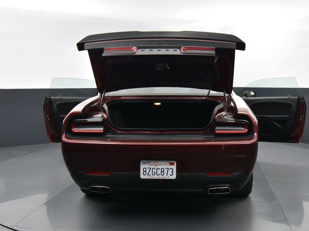 Used 2021 Dodge Challenger SXT w/ Blacktop Package image 33