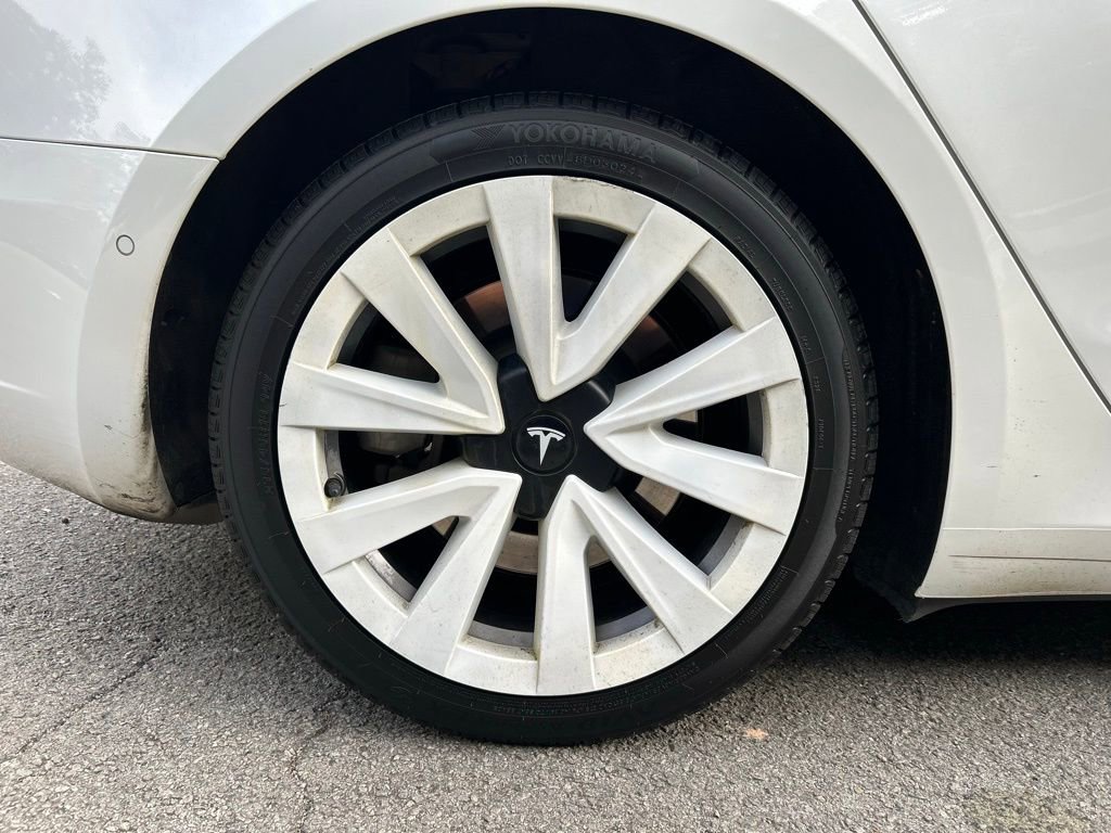 Used 2021 Tesla Model 3 Standard Range Plus image 12