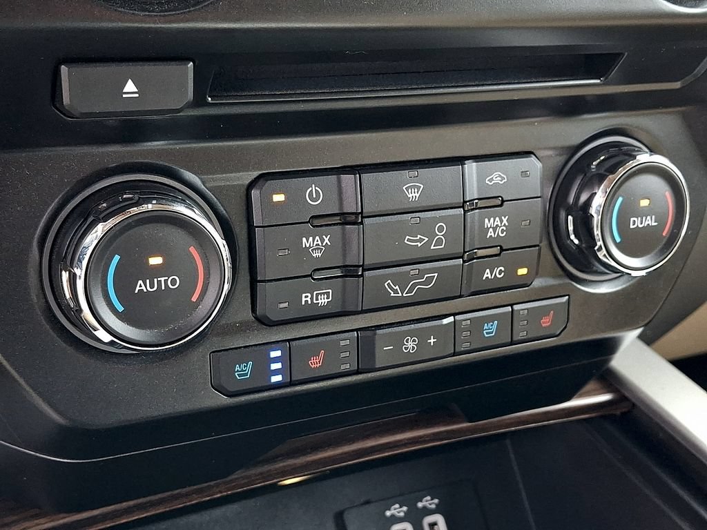 Used 2016 Ford F150 Lariat w/ Equipment Group 501A Mid AWD/4WD image 17