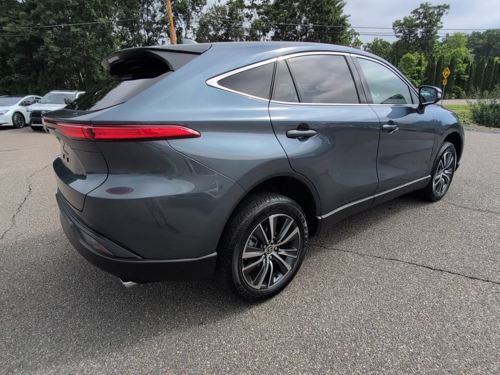 Certified 2023 Toyota Venza LE AWD/4WD image 7