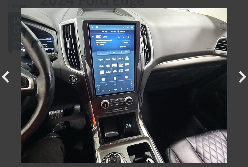 Used 2024 Ford Edge Titanium image 14