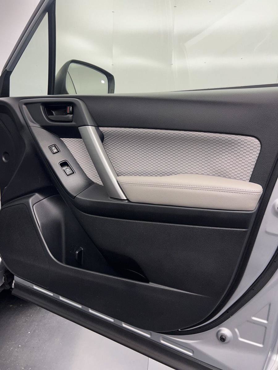 Used 2018 Subaru Forester 2.5i Premium AWD/4WD image 37