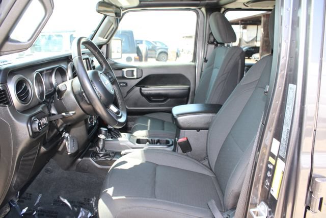 Used 2022 Jeep Gladiator Sport AWD/4WD image 34