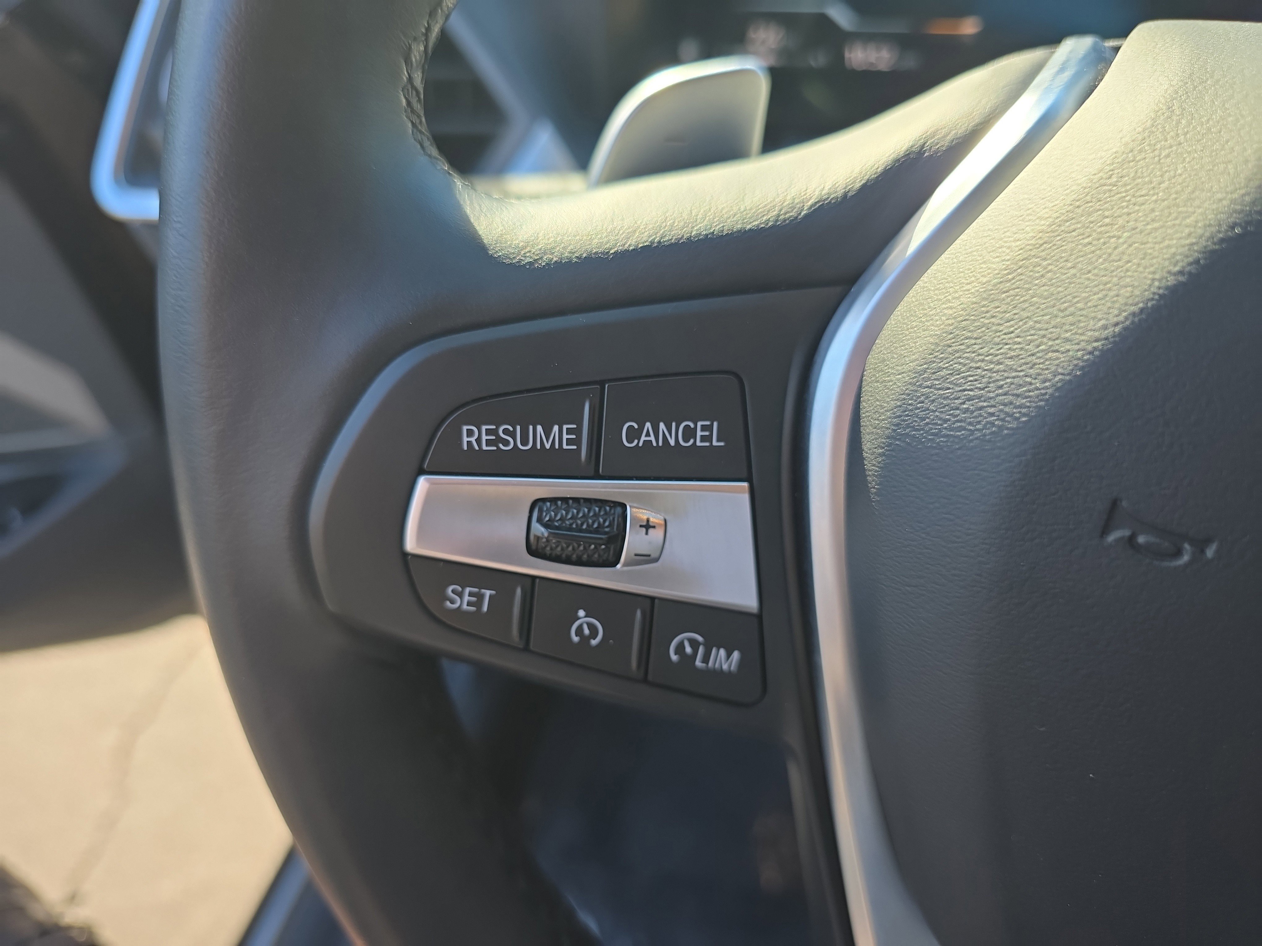 Used 2024 BMW 330i xDrive Sedan w/ Premium Package image 27