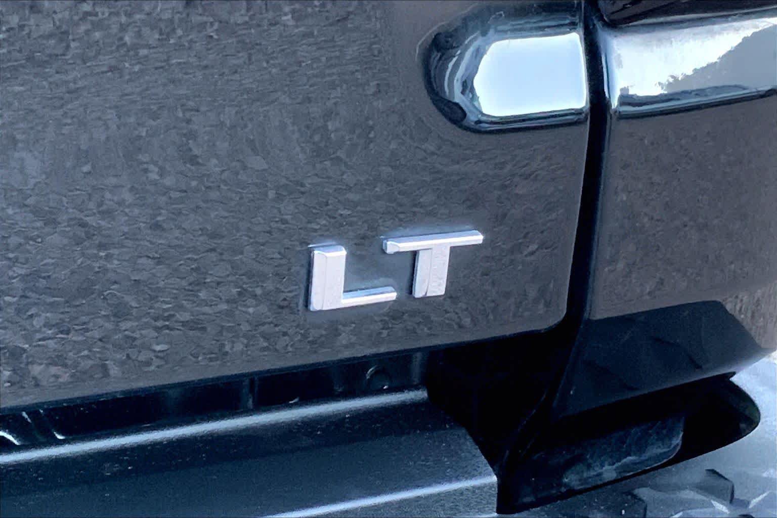 Used 2023 Chevrolet Colorado LT w/ LT Convenience Package III RWD image 9