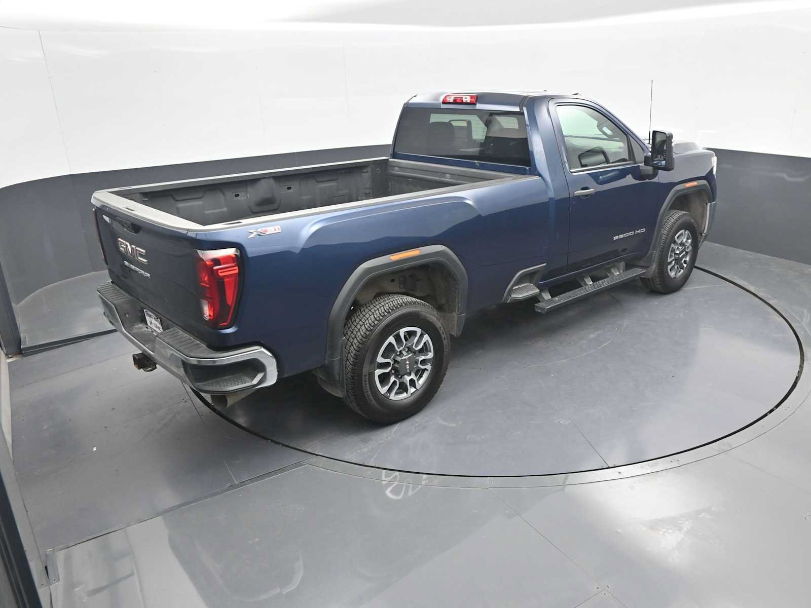 Used 2023 GMC Sierra 3500 Pro w/ Convenience Package AWD/4WD image 34