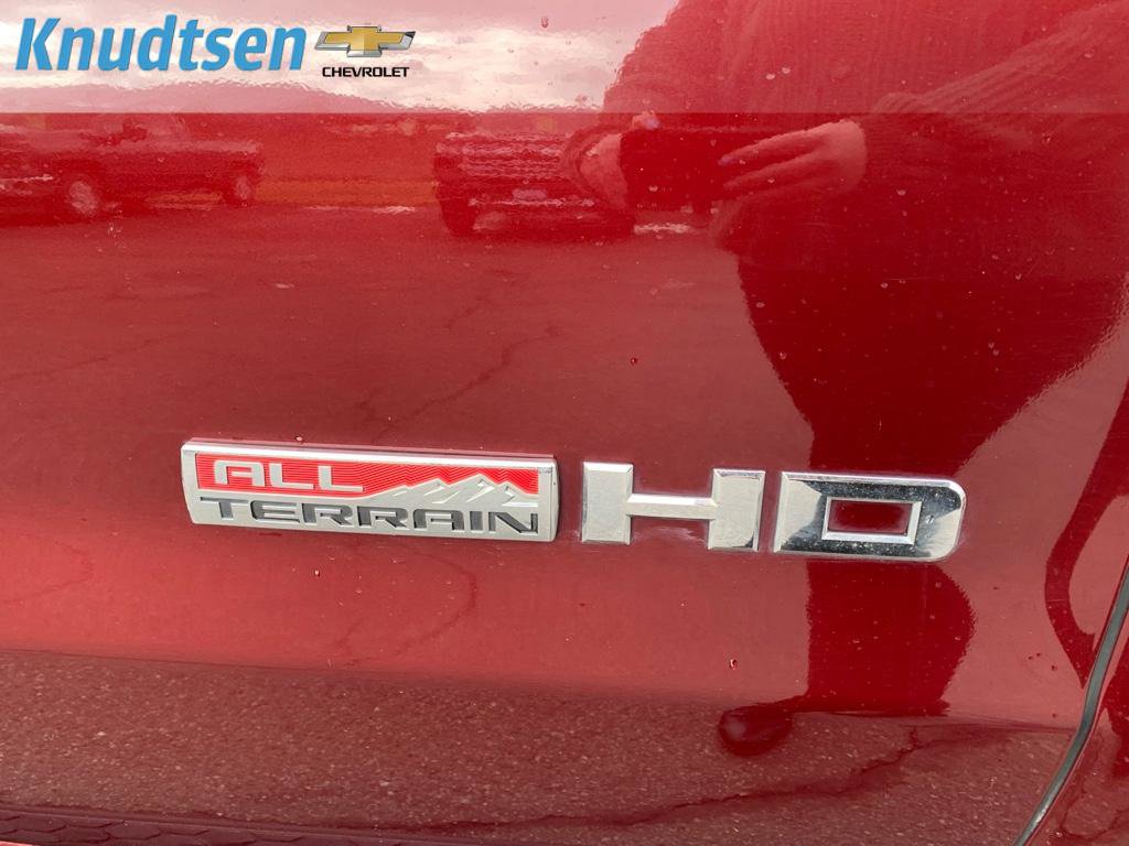 Used 2016 GMC Sierra 2500 SLT w/ All-Terrain HD Package image 11