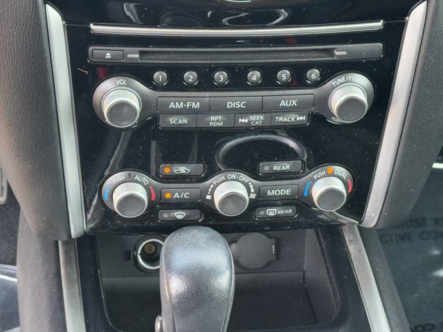 Used 2014 Nissan Pathfinder SV AWD/4WD image 20