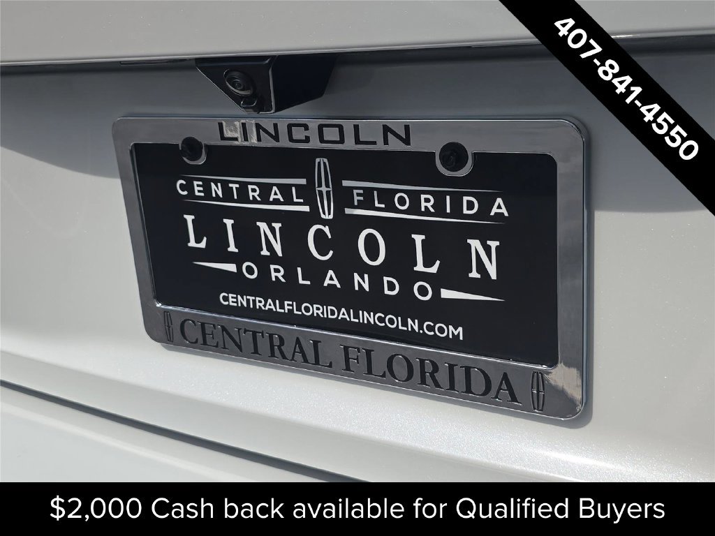 New 2027 Lincoln Navigator Premiere RWD image 5