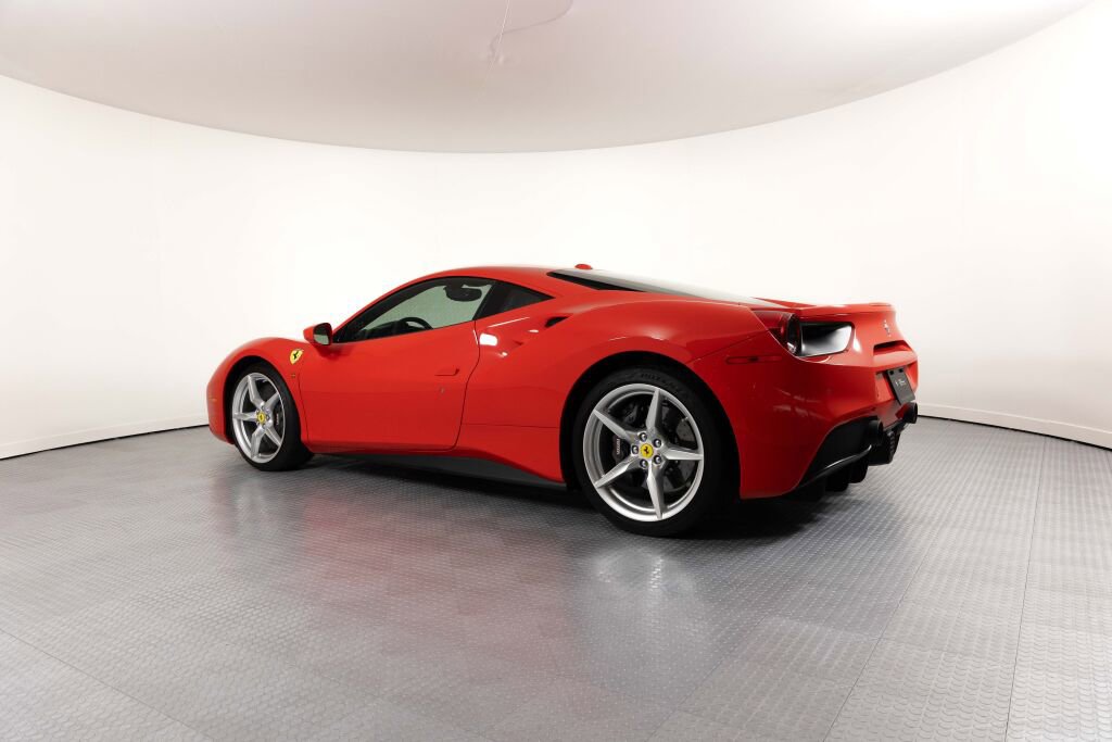 Used 2017 Ferrari 488 GTB image 8