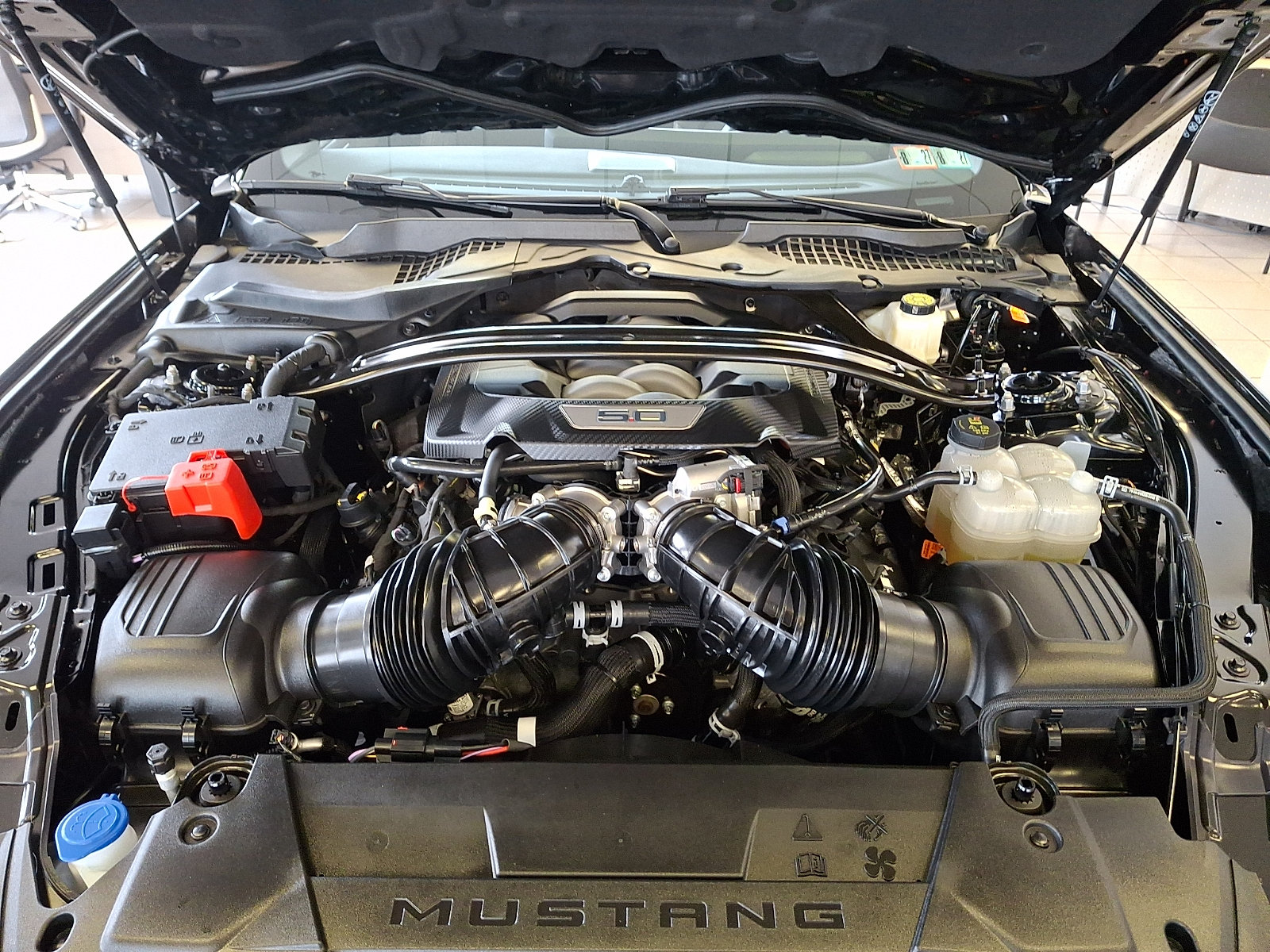 Used 2025 Ford Mustang GT Premium RWD image 27