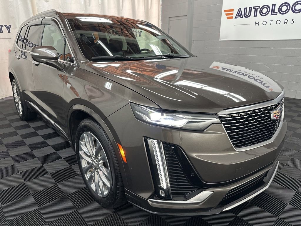 Used 2020 Cadillac XT6 Premium Luxury AWD/4WD image 2
