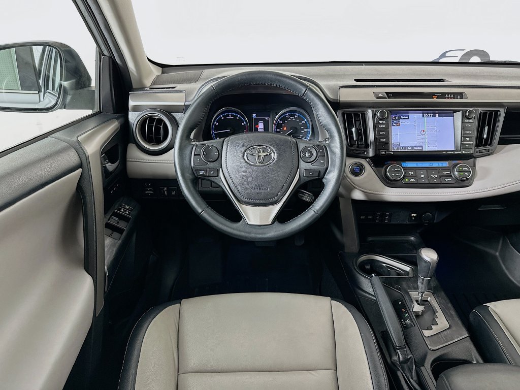 Used 2017 Toyota RAV4 Platinum FWD image 28