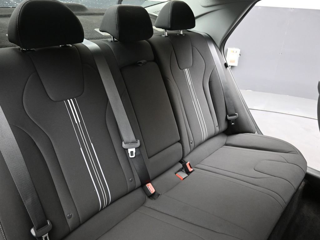 Certified 2024 Hyundai Elantra SEL w/ Convenience Package image 16