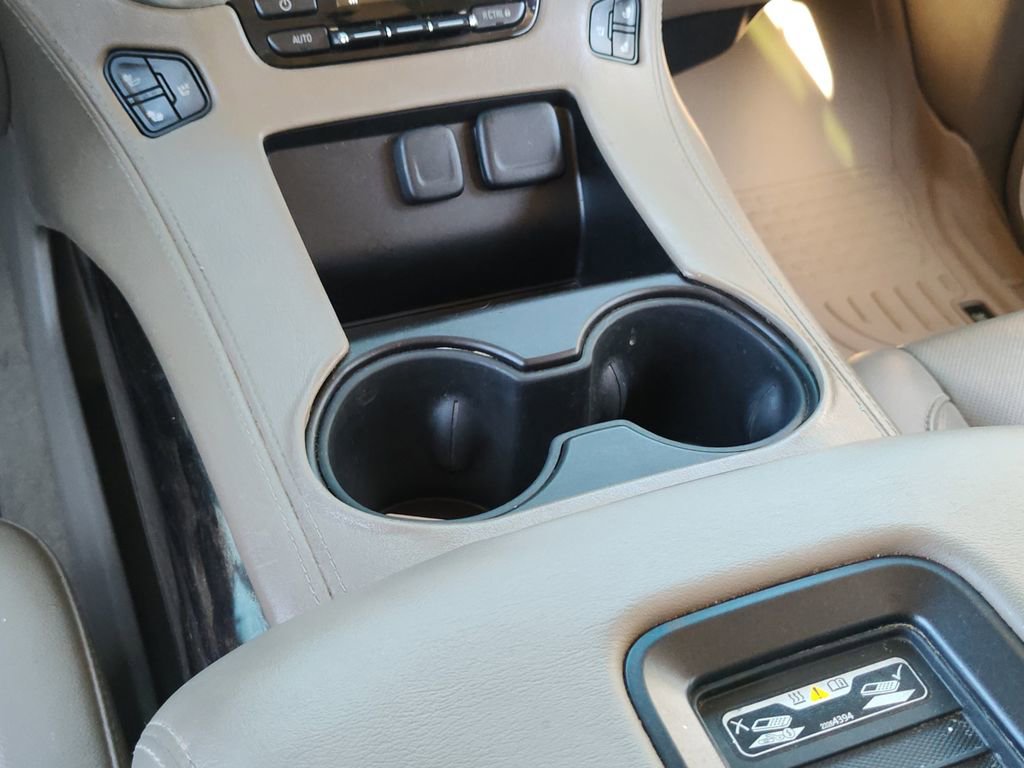 Used 2016 GMC Yukon XL SLT w/ Premium Edition image 22