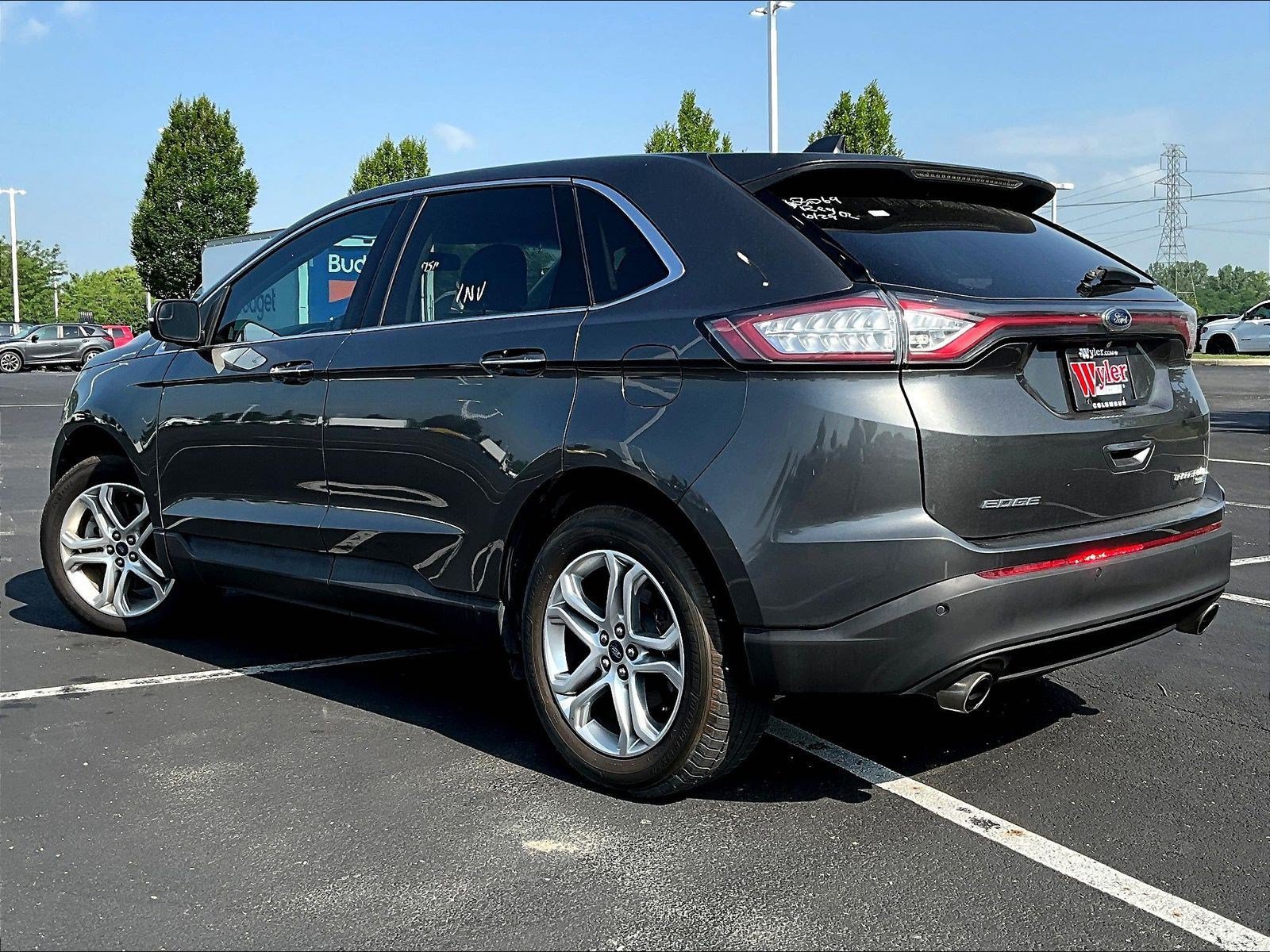 Used 2018 Ford Edge Titanium w/ Canadian Touring Package AWD/4WD image 3