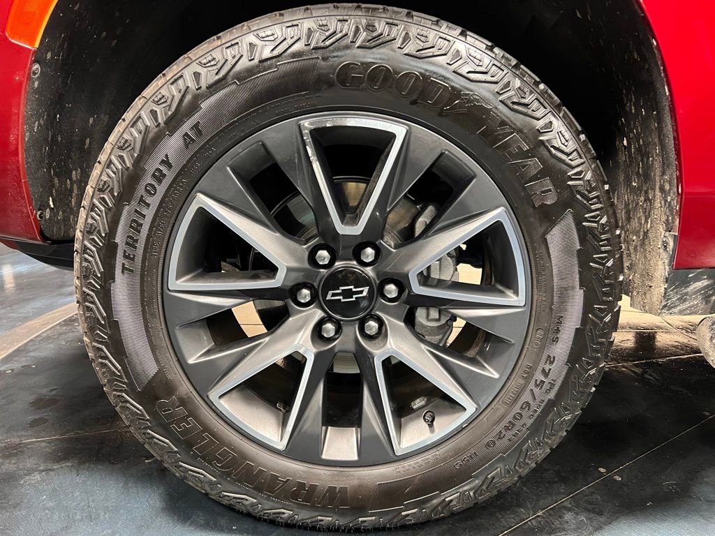 Used 2023 Chevrolet Tahoe Z71 w/ Luxury Package image 28
