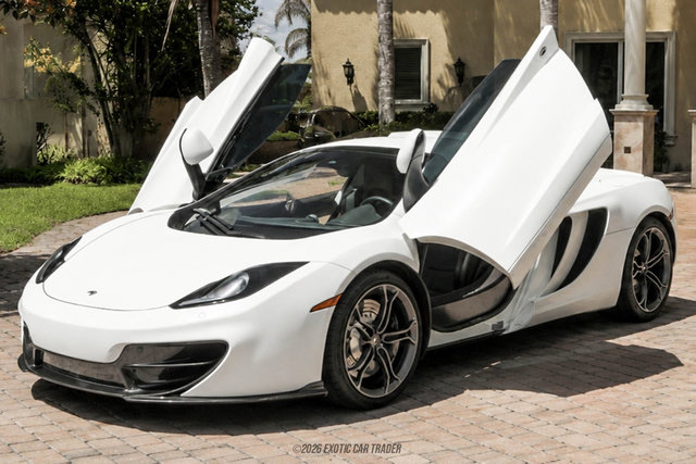 Used 2014 McLaren MP4-12C Spider RWD image 24