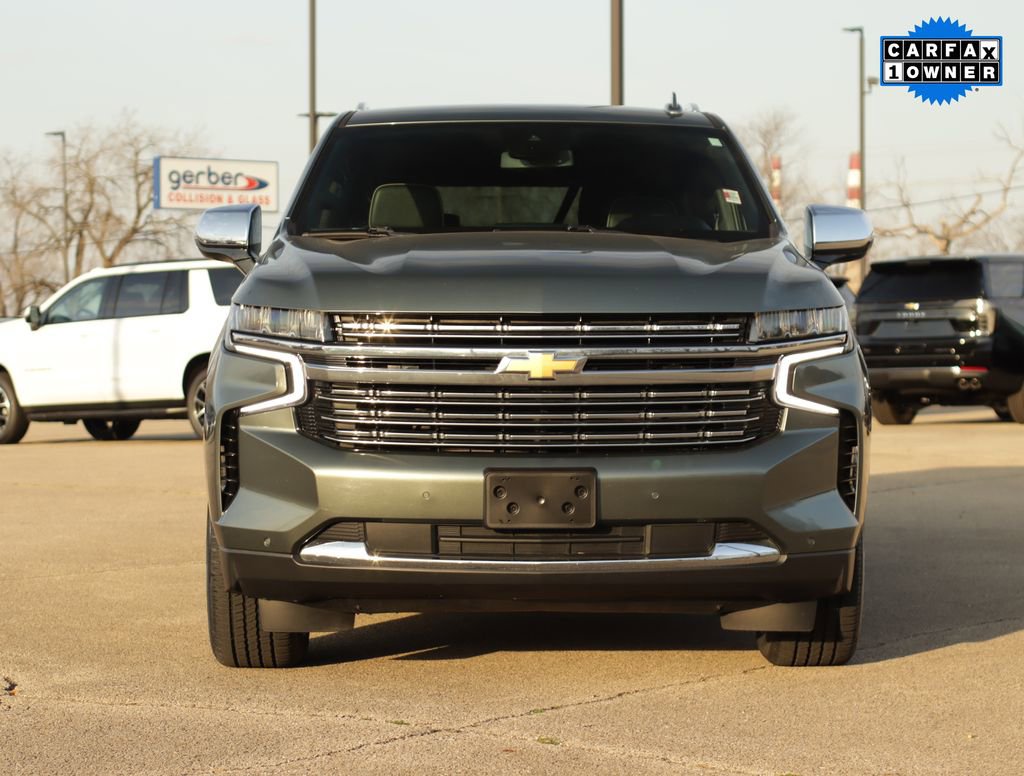 Used 2023 Chevrolet Suburban Premier RWD image 2