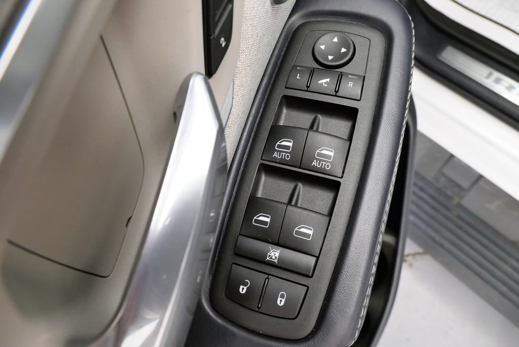Used 2024 RAM 1500 Limited AWD/4WD image 14