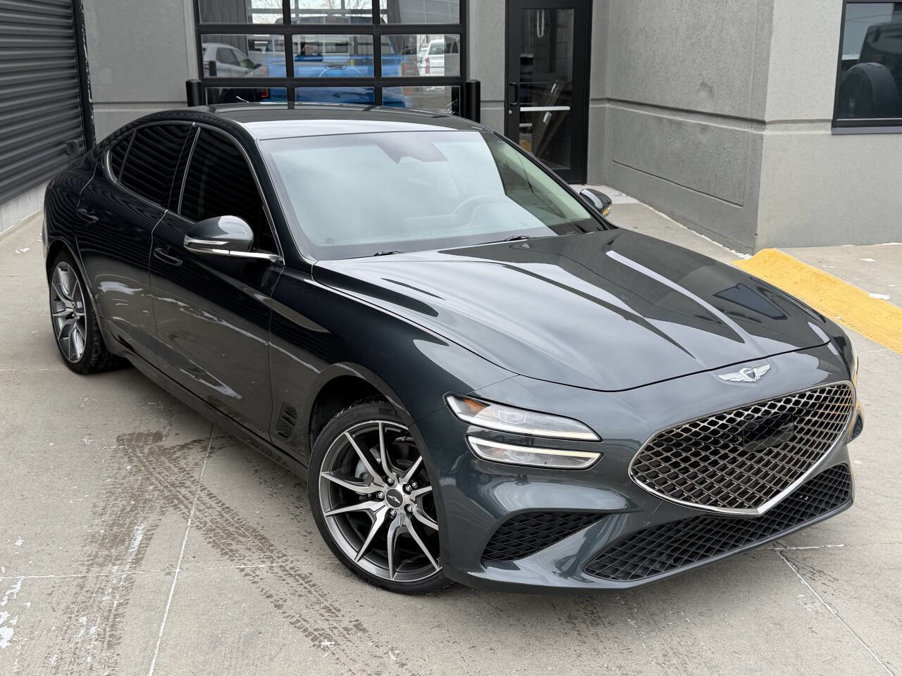 Used 2023 Genesis G70 2.0T image 6