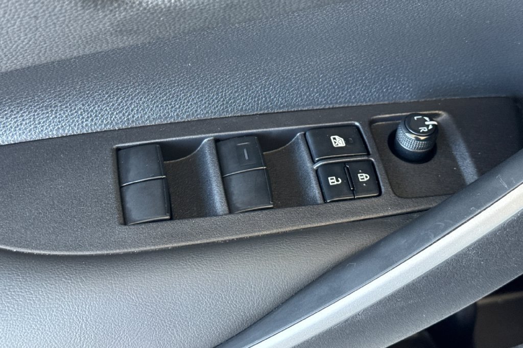 Used 2024 Toyota Corolla SE FWD image 14