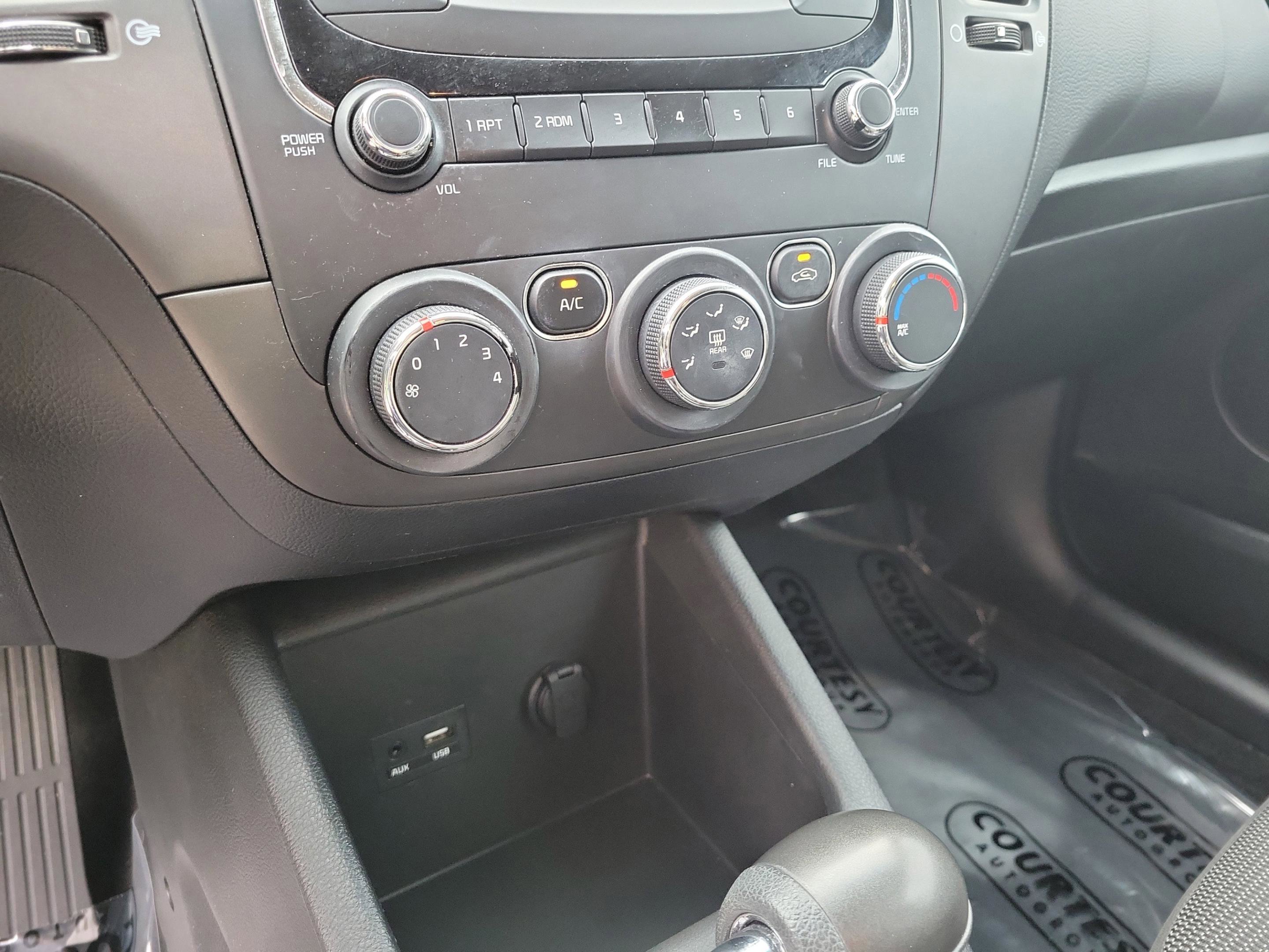 Used 2018 Kia Forte LX FWD image 18