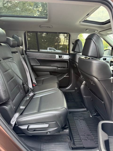 Used 2024 Hyundai Santa Fe Limited image 15