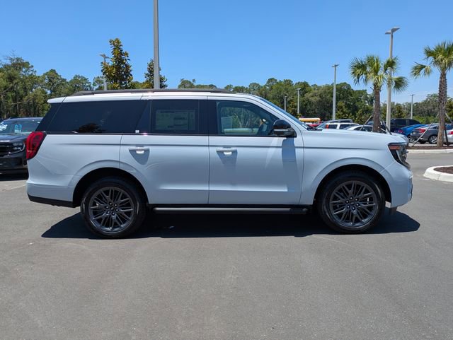New 2026 Ford Expedition Platinum w/ Stealth Appearance Package AWD/4WD image 3