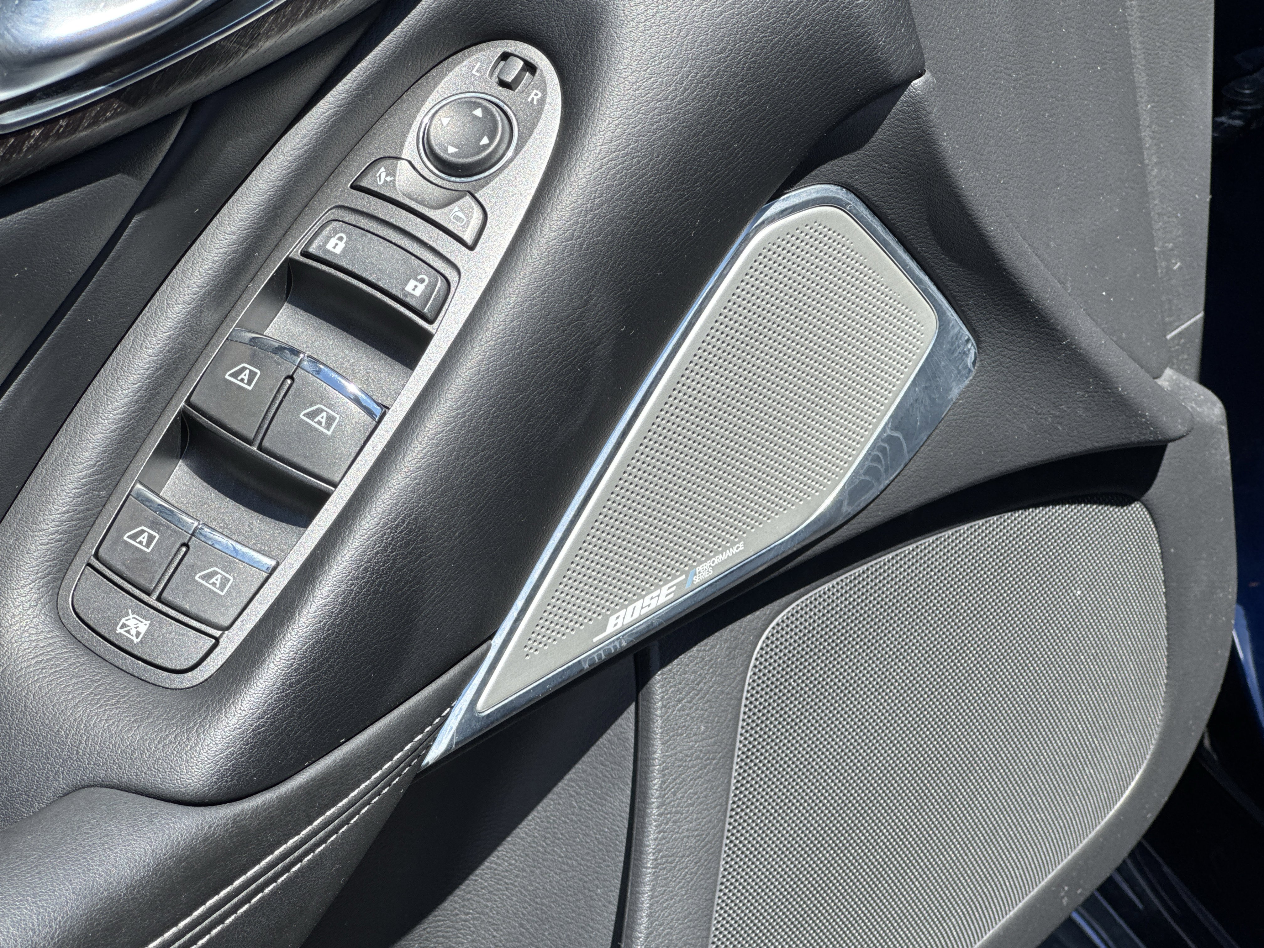 Used 2023 INFINITI Q50 Sensory image 25