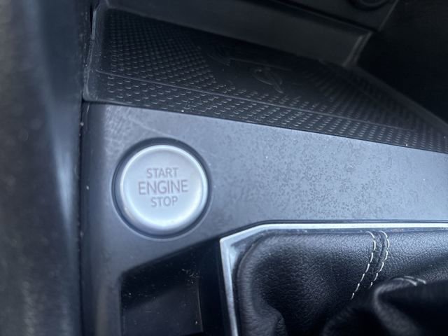 Used 2022 Volkswagen Taos SE image 17