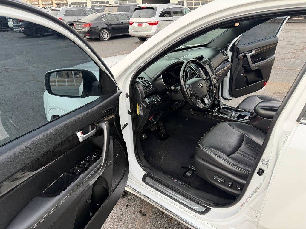 Used 2014 Kia Sorento SX FWD image 8