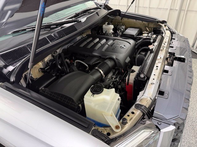 Used 2018 Toyota Tundra Platinum AWD/4WD image 25