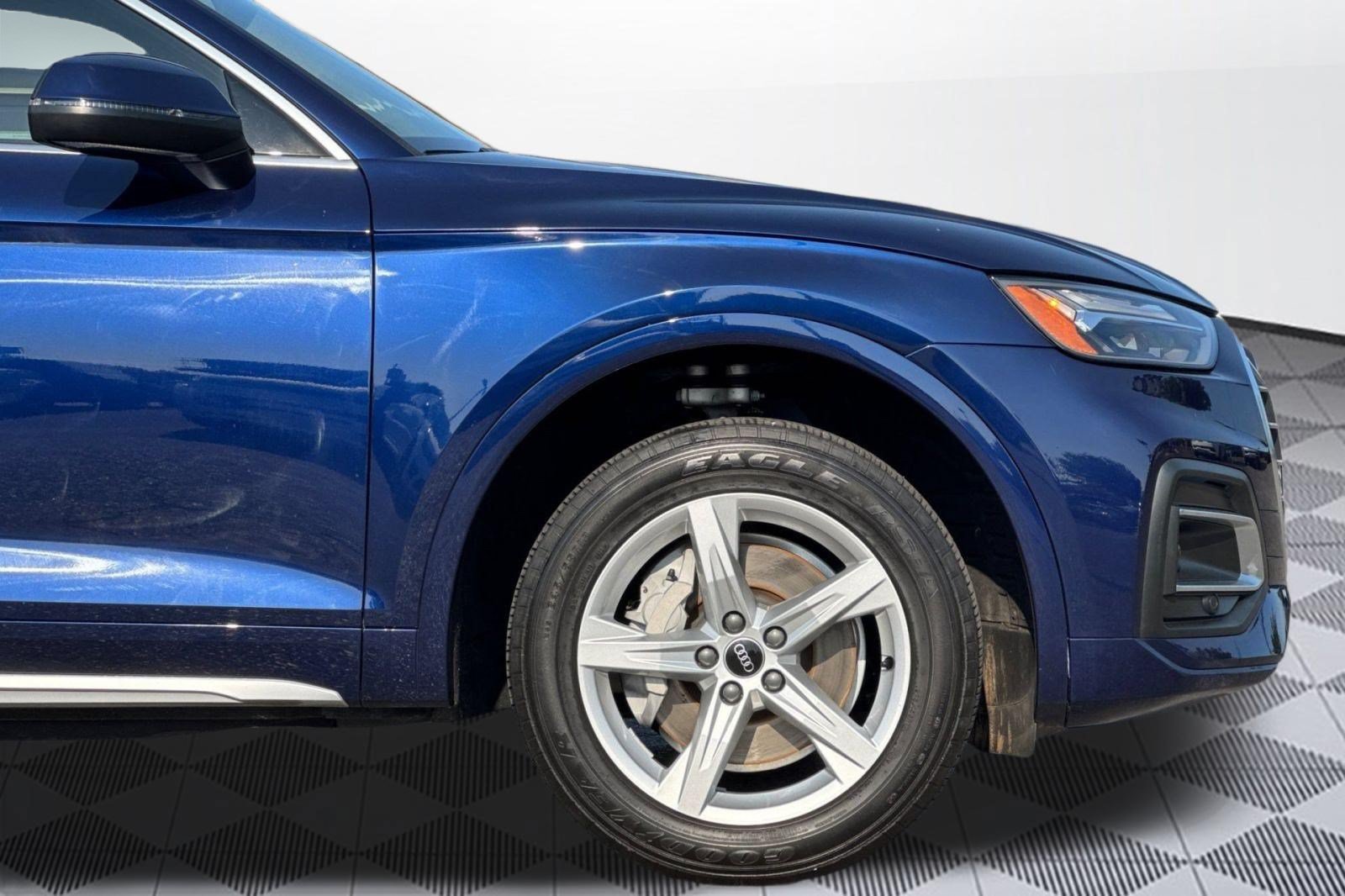 Used 2023 Audi Q5 2.0T Premium w/ Convenience Package AWD/4WD image 35