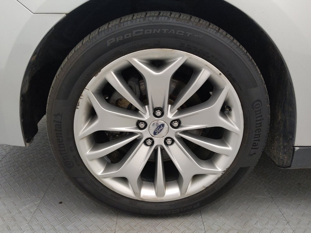 Used 2016 Ford Taurus Limited FWD image 31