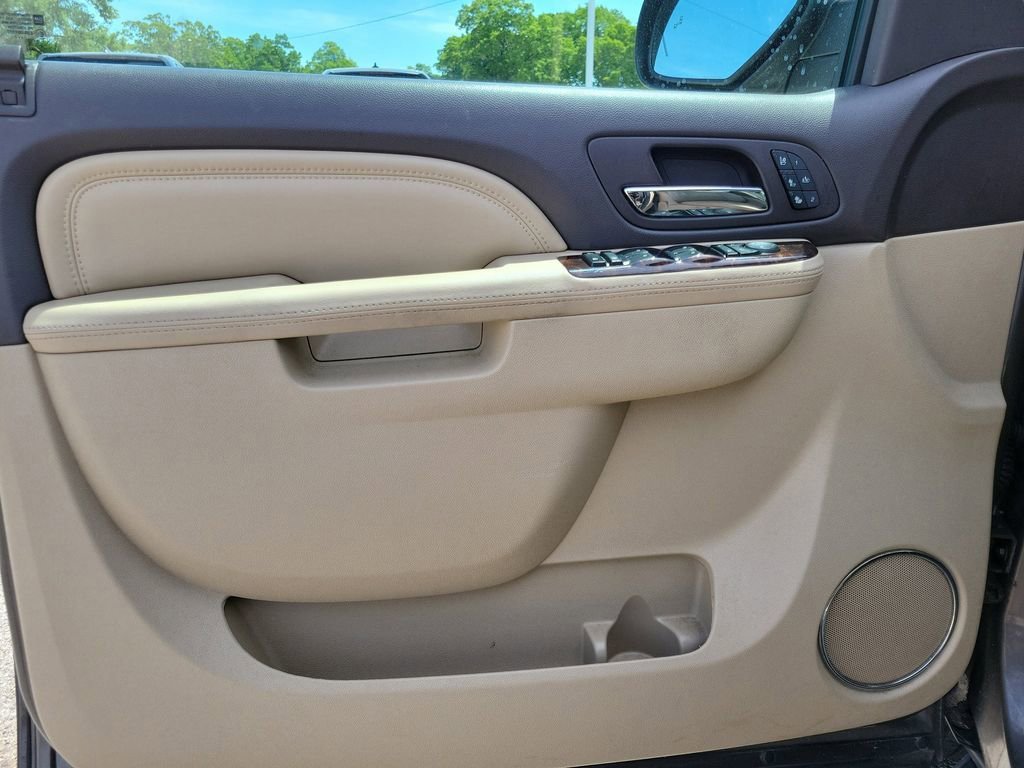 Used 2012 GMC Yukon Denali AWD/4WD image 20