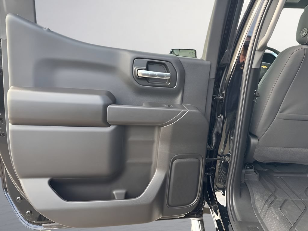 Used 2026 Chevrolet Silverado 1500 Custom RWD image 26
