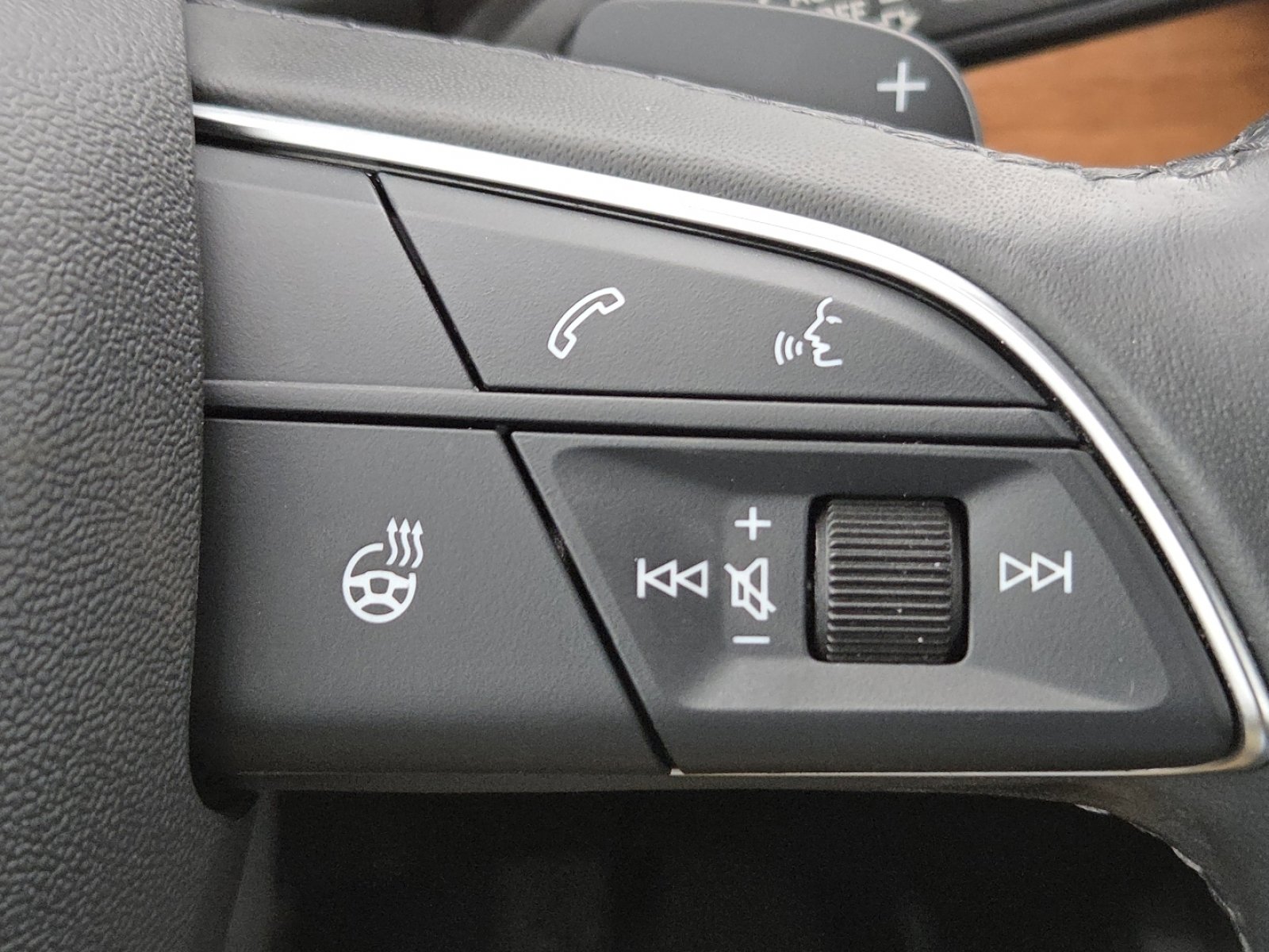 Used 2023 Audi Q5 2.0T Premium w/ Convenience Package image 33