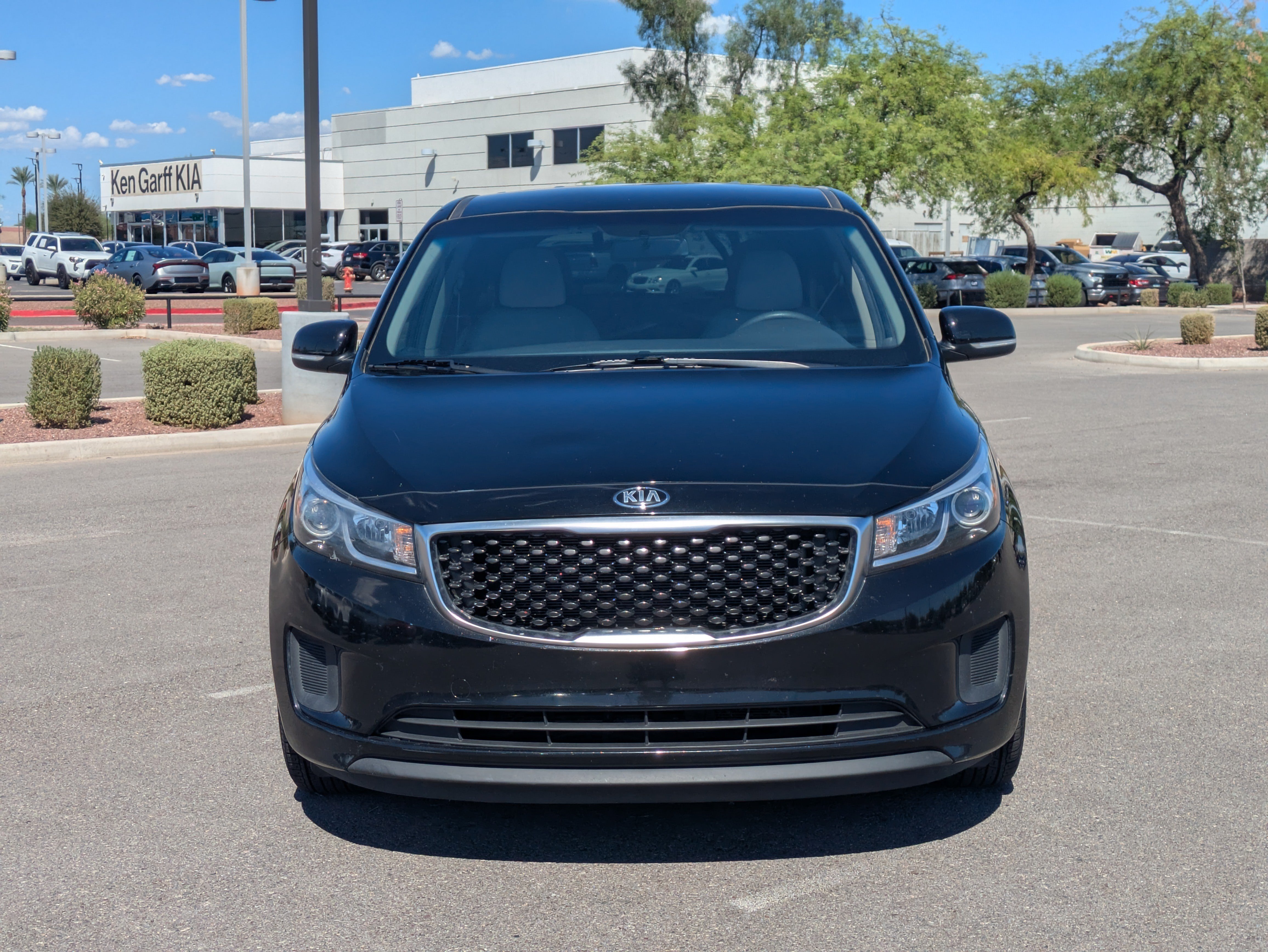 Used 2017 Kia Sedona L FWD image 8