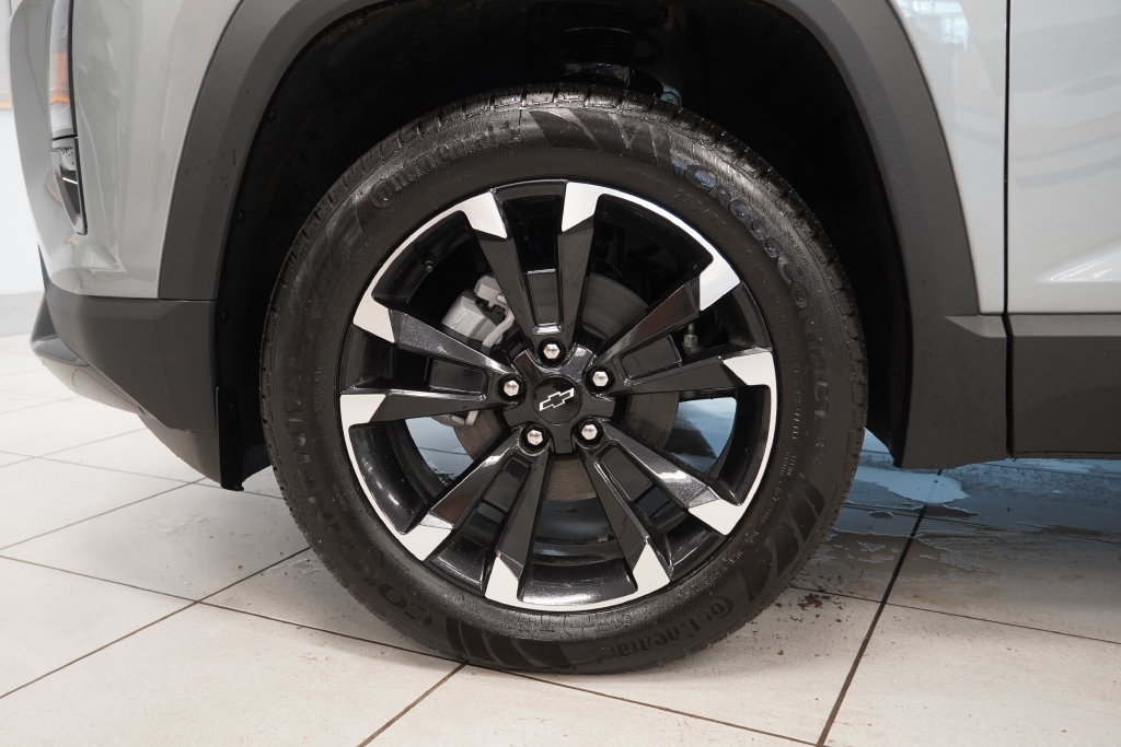 New 2027 Chevrolet Equinox RS w/ Safety and Technology Package AWD/4WD image 16