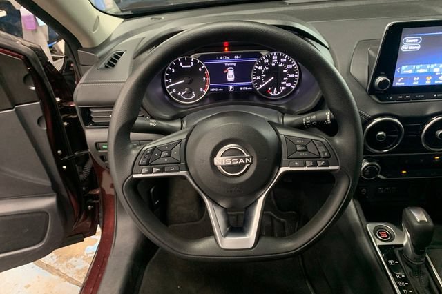 Used 2024 Nissan Sentra SV FWD image 24