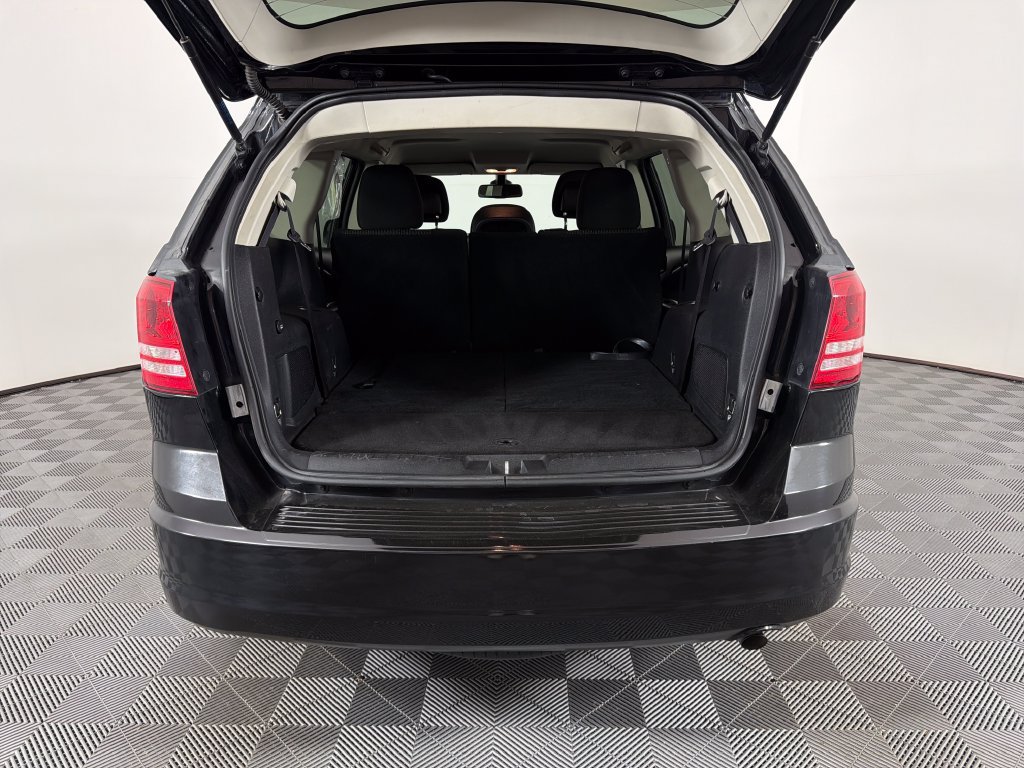Used 2019 Dodge Journey SE FWD image 23