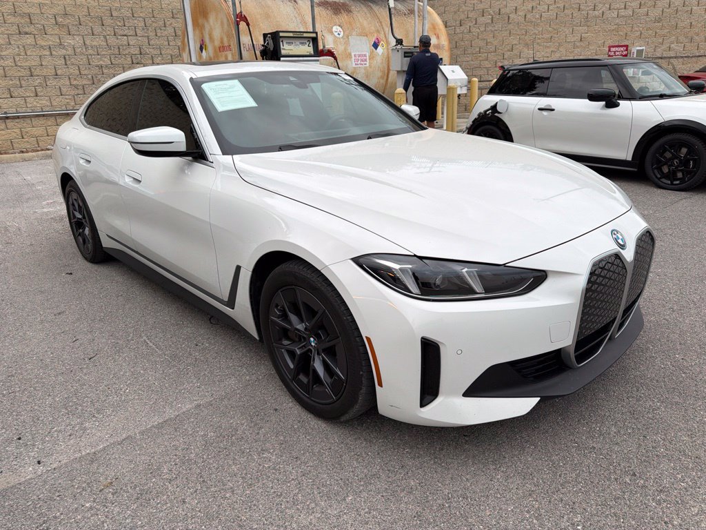 Certified 2025 BMW i4 eDrive40 RWD image 4