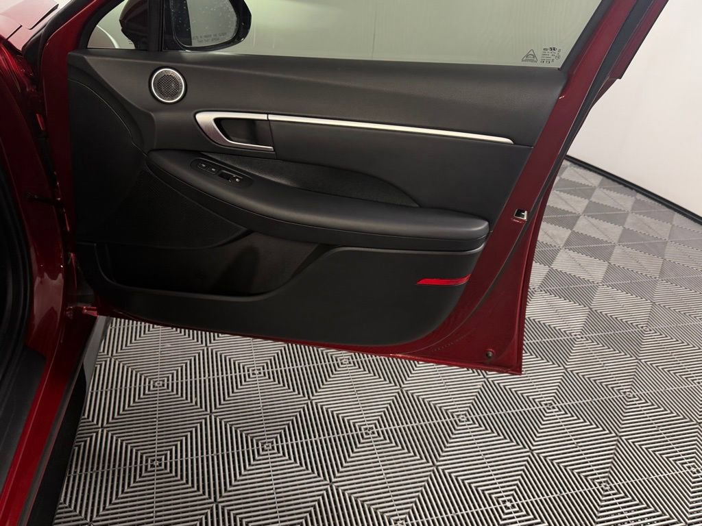 Used 2025 Hyundai Sonata SEL image 33