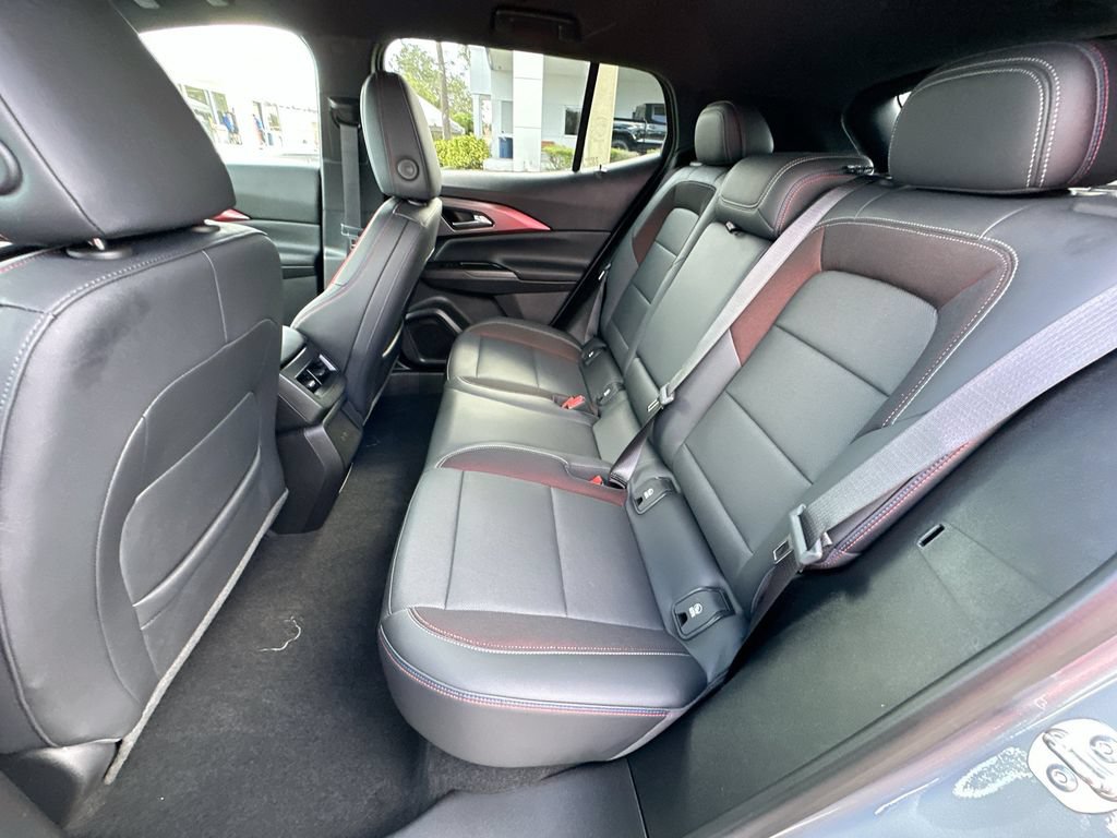 Used 2024 Chevrolet Equinox EV RS FWD image 23