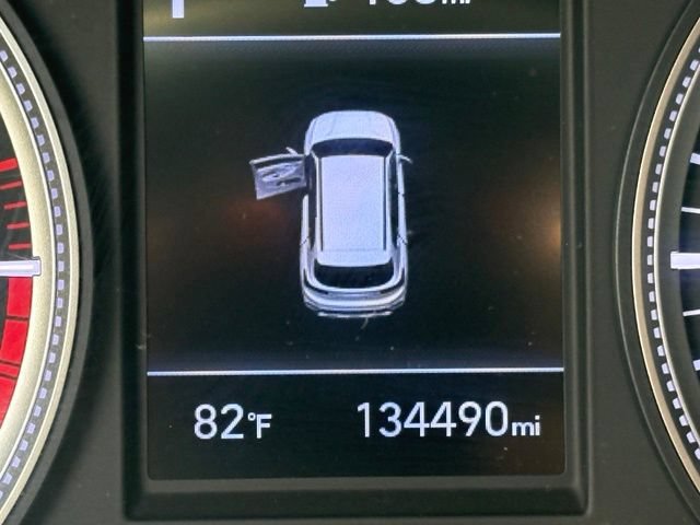 Used 2019 Hyundai Santa Fe SE AWD/4WD image 4