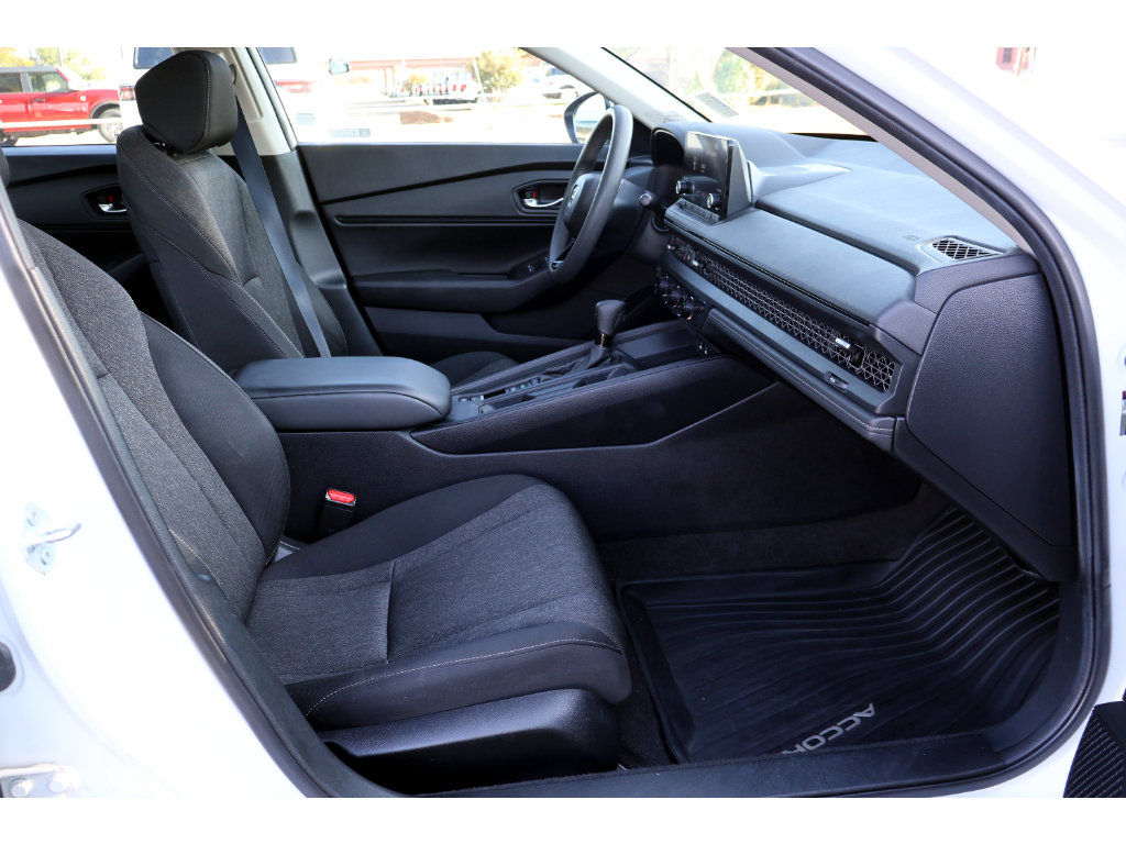 Used 2024 Honda Accord EX image 18