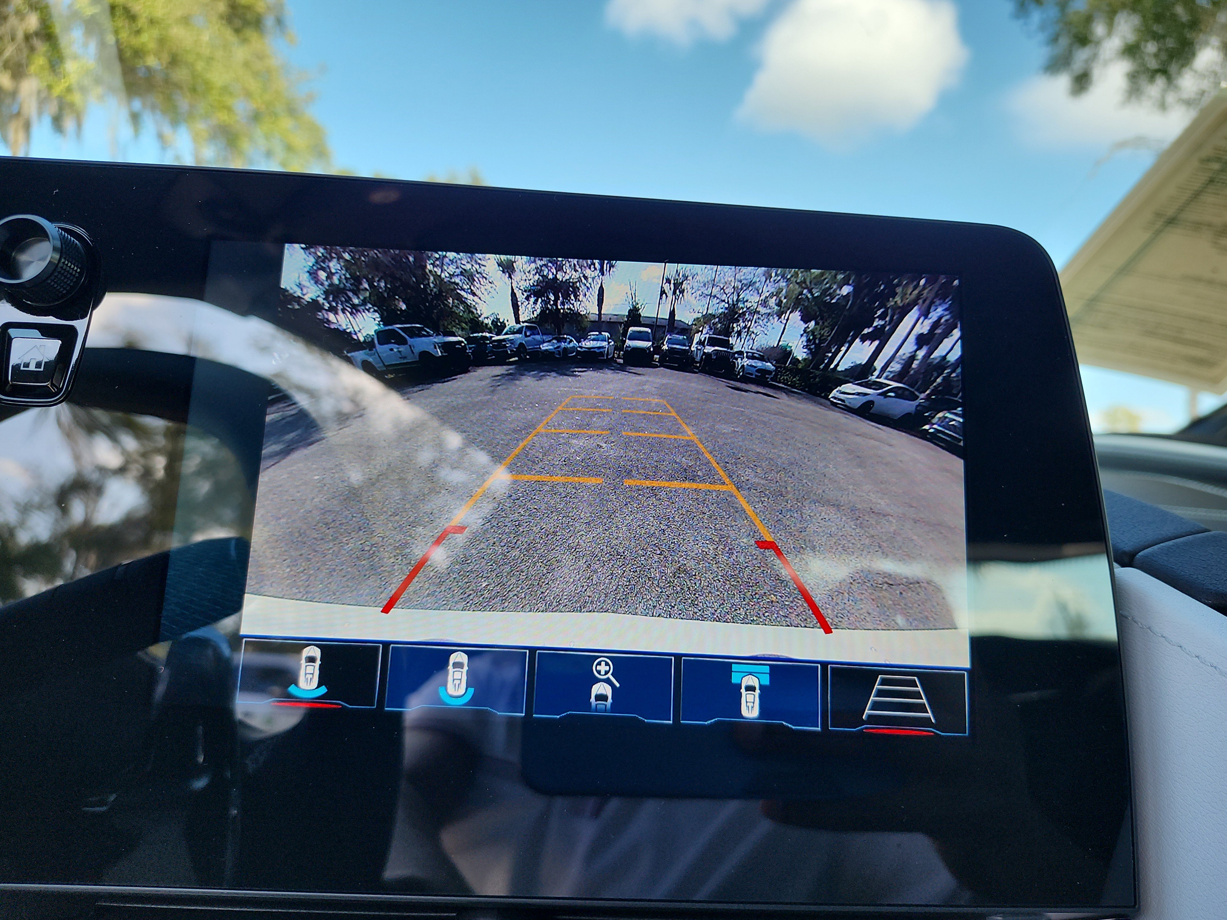 Used 2025 Chevrolet Corvette Stingray Preferred Cpe w/ 2LT image 28