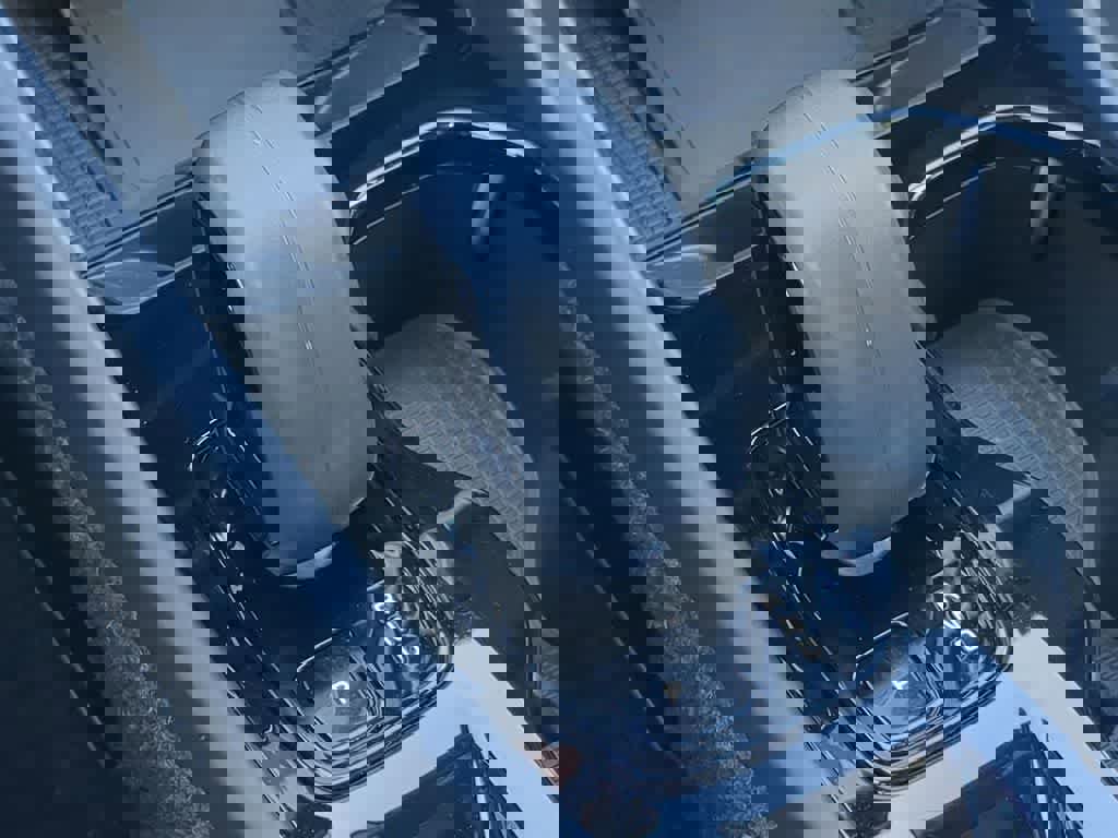 Used 2026 Volvo XC40 B5 Ultra w/ Climate Package image 31