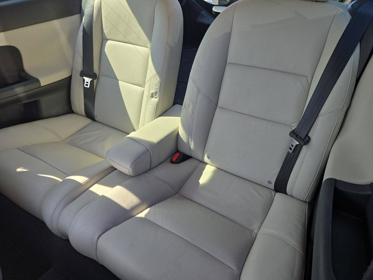 Used 2013 Volvo C30 T5 FWD image 8